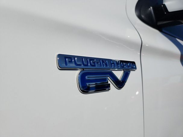 Mitsubishi Outlander Plug-In Hybrid Basis 165 kW image number 29