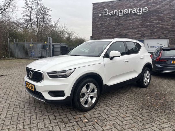 Volvo XC40 T2 Momentum 95 kW image number 1