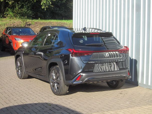 Lexus UX 300h 146 kW image number 2