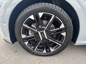 Car image 29