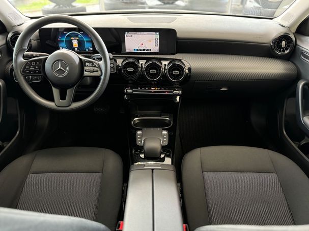 Mercedes-Benz A 180 100 kW image number 18