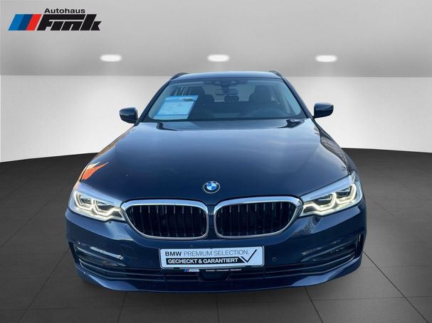 BMW 520d Touring xDrive Sport Line 140 kW image number 2