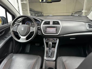 Car image 11