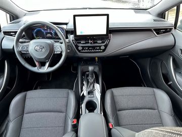 Car image 10