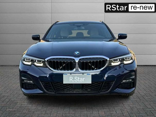 BMW 330i Touring xDrive 190 kW image number 2