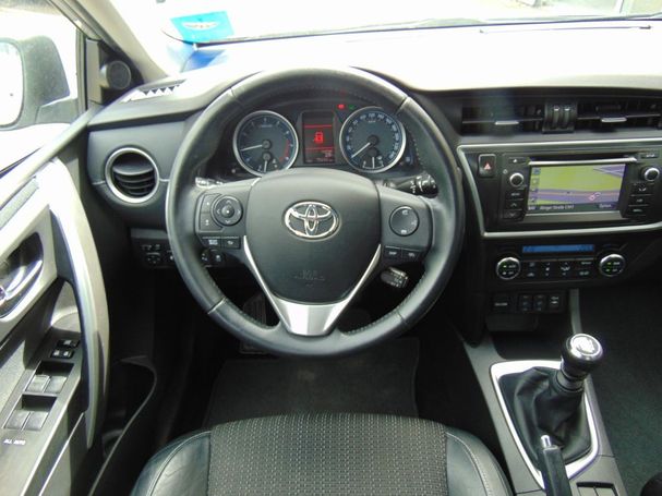 Toyota Auris 1.6 Valvematic Executive 97 kW image number 10