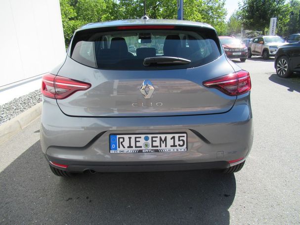 Renault Clio TCe 90 66 kW image number 14