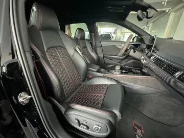 Car image 46