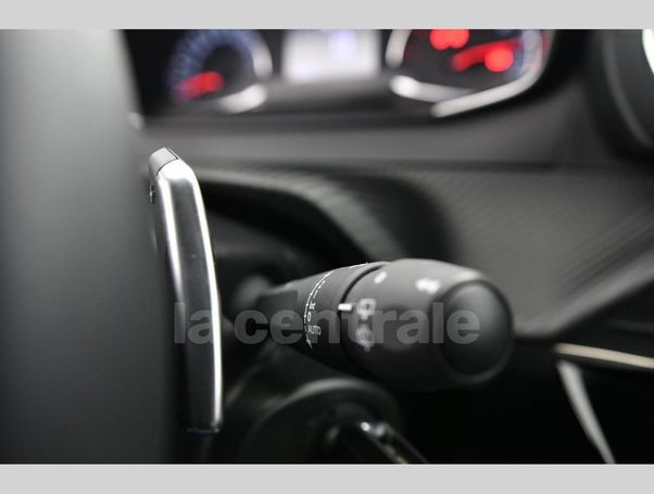 Peugeot 208 PureTech 100 EAT8 Allure 74 kW image number 22