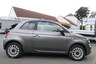 Car image 4