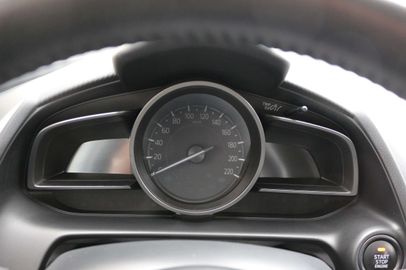 Car image 30