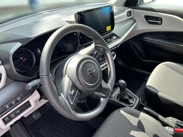 Car image 12