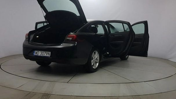 Opel Insignia 121 kW image number 12