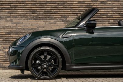 Car image 31