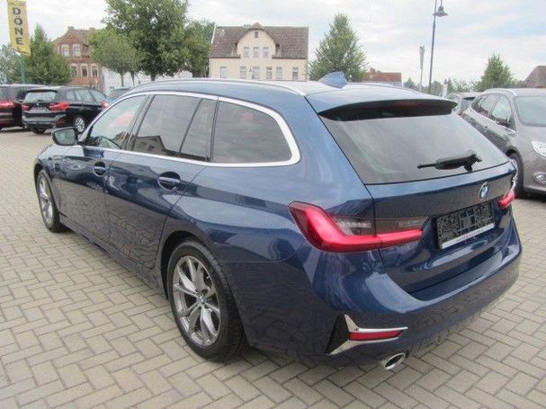 BMW 320d Touring Luxury Line 140 kW image number 5