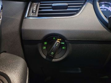 Car image 36