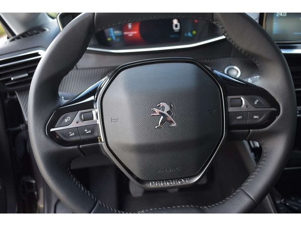 Peugeot 208 PureTech Allure 74 kW image number 29