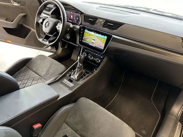 Car image 31