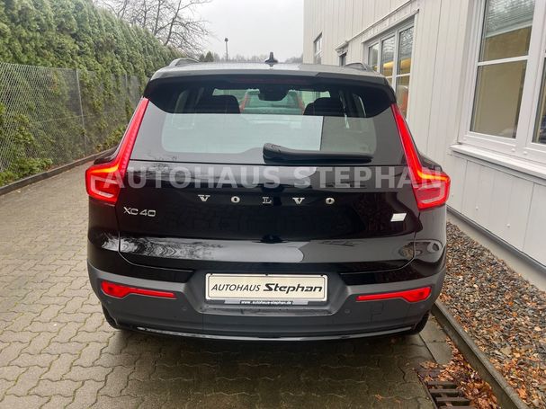 Volvo XC40 Recharge T4 Plus Dark 155 kW image number 11