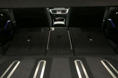 Car image 41