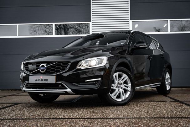 Volvo V60 Cross Country D3 Summum 110 kW image number 2