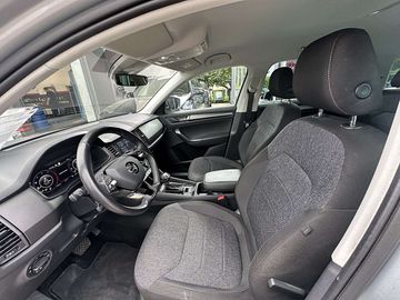 Car image 37