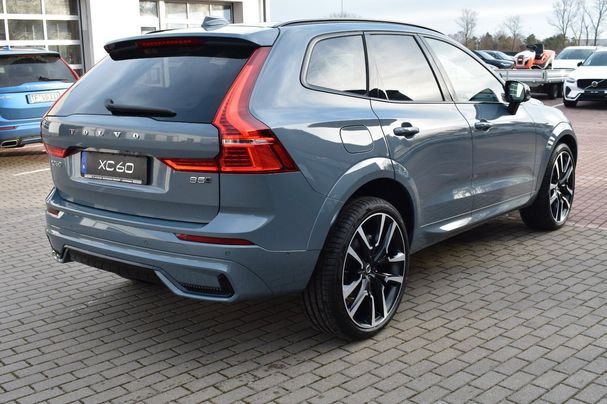 Volvo XC60 AWD B5 173 kW image number 3