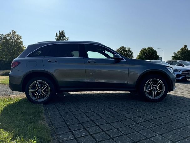 Mercedes-Benz GLC 300 e 235 kW image number 3