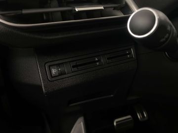 Car image 29