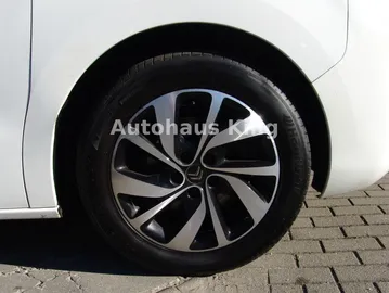 Car image 45