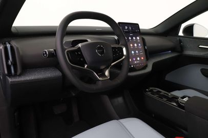 Car image 37