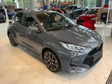 Car image 2