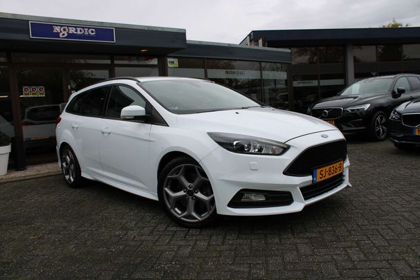 Ford Focus 2.0 ST 185 kW image number 7