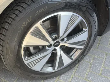 Car image 45
