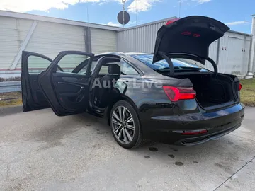 Car image 27