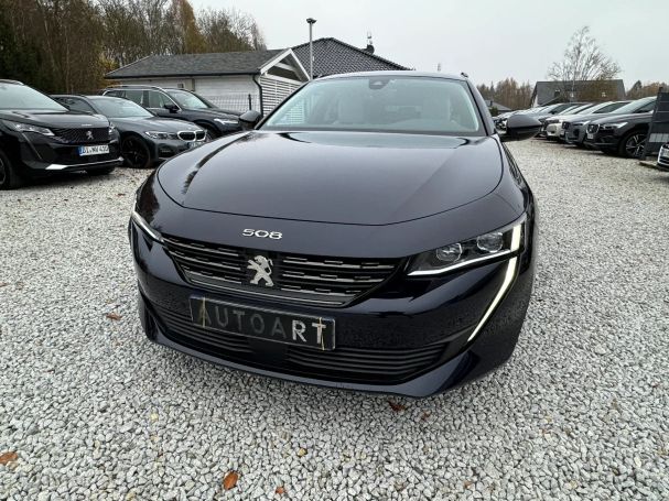 Peugeot 508 Hybrid 225 Allure e-EAT8 165 kW image number 5