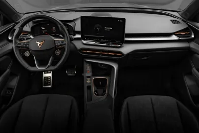 Car image 20