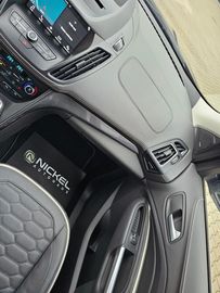 Car image 36