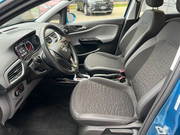 Car image 10