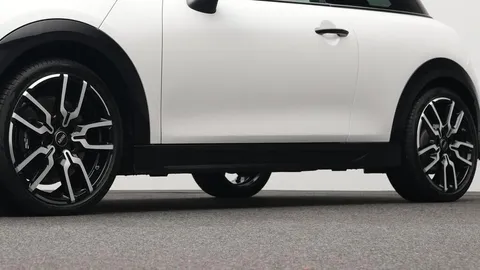 Car image 22