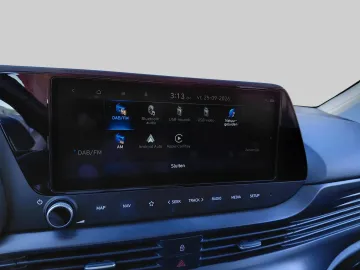Car image 27