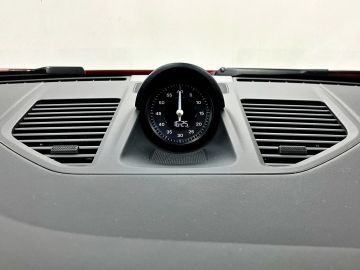 Car image 28