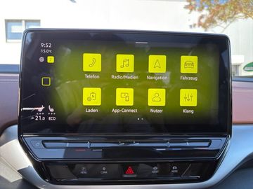 Car image 34