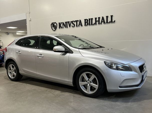 Volvo V40 T3 Geartronic 112 kW image number 2