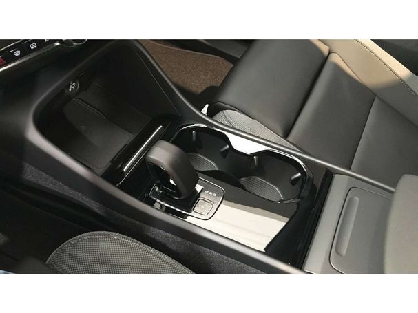 Volvo C40 Recharge Single Plus 175 kW image number 17