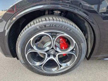 Car image 38