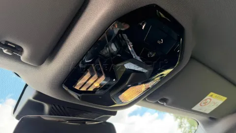 Car image 48