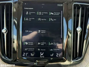 Car image 35