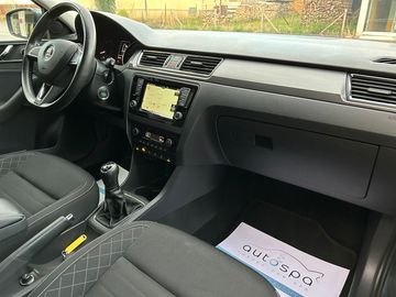 Car image 12