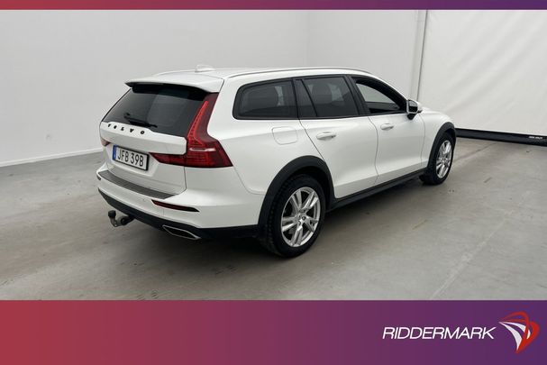 Volvo V60 Cross Country D4 AWD Momentum 140 kW image number 6